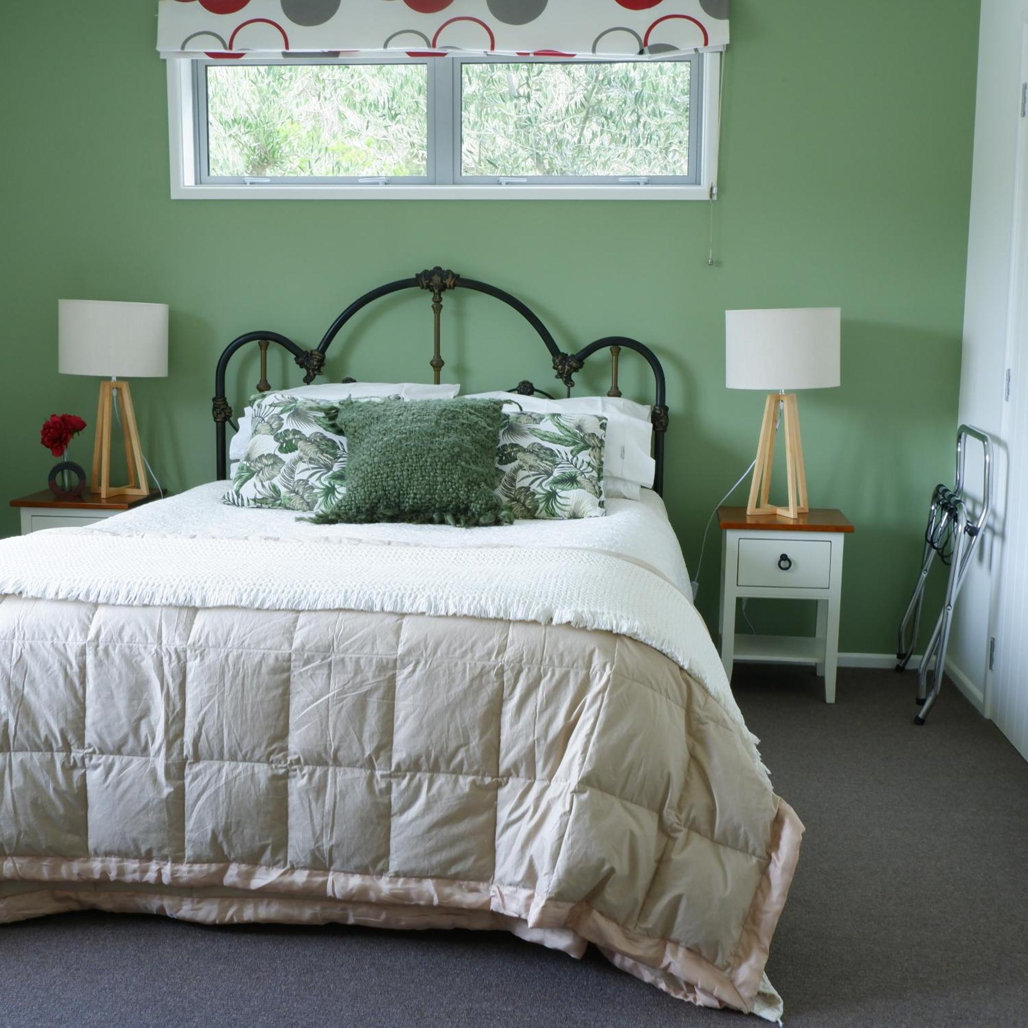 Vines On Bannockburn Bed & Breakfast Cromwell Exterior photo
